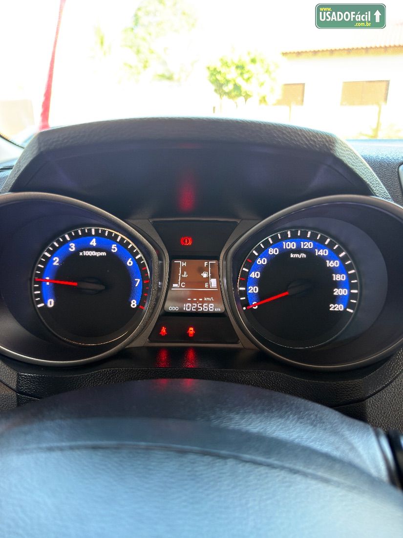 Hyundai HB20 Hatch Comfort 1.0 Flex 2017/2018 — foto 11 de 18