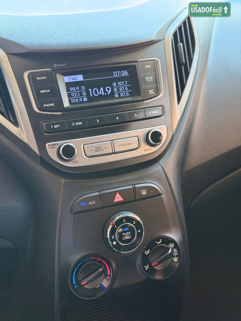 Hyundai HB20 Hatch Comfort 1.0 Flex 2017/2018 — foto 14 de 18