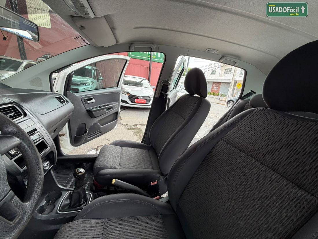 Volkswagen Fox 1.6 Mi 4P Total Flex 2012/2013 — foto 10 de 19