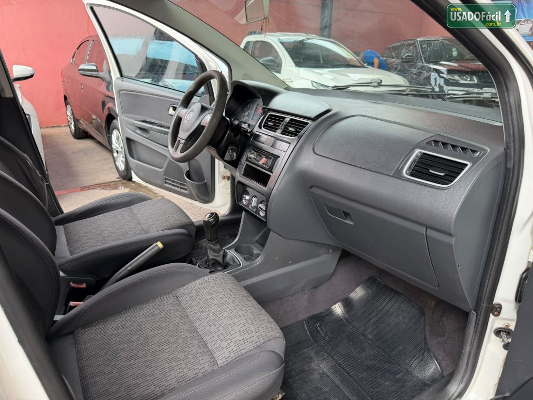 Volkswagen Fox 1.6 Mi 4P Total Flex 2012/2013 — foto 11 de 19