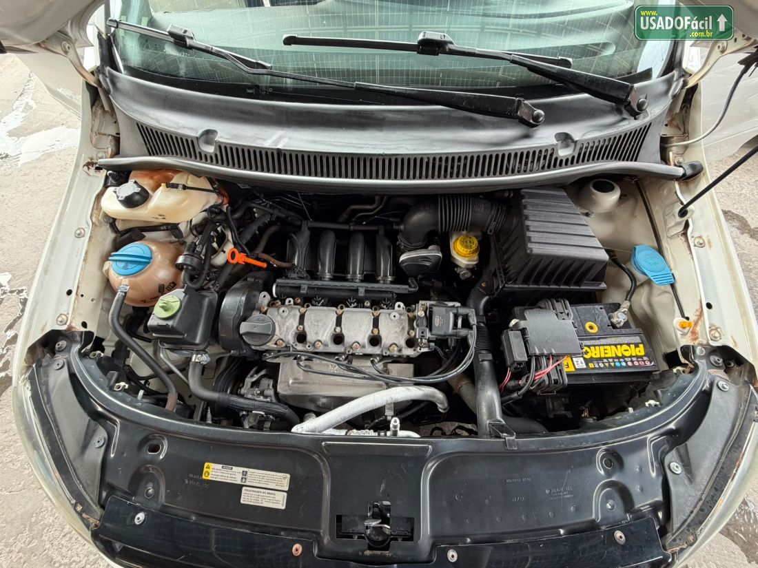 Volkswagen Fox 1.6 Mi 4P Total Flex 2012/2013 — foto 16 de 19