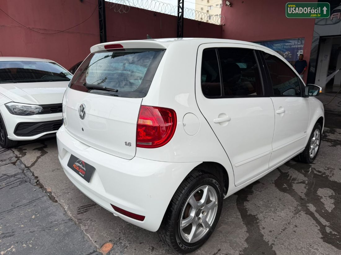 Volkswagen Fox 1.6 Mi 4P Total Flex 2012/2013 — foto 5 de 19