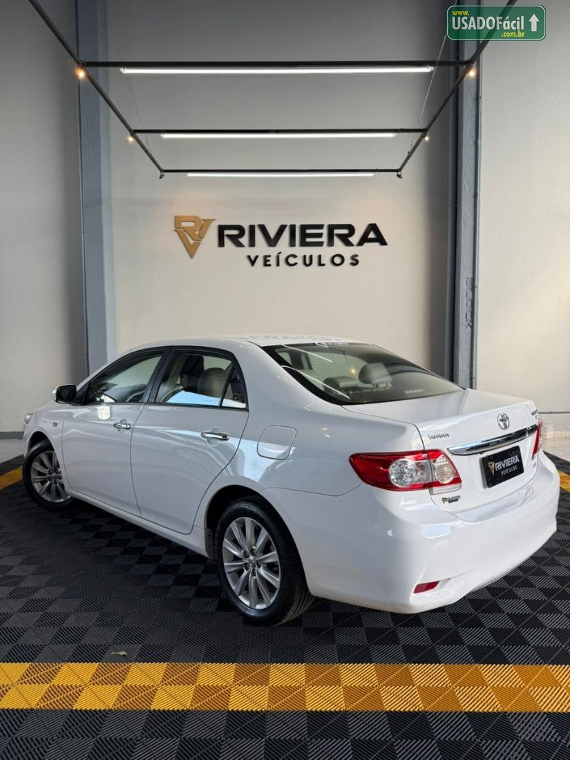 Toyota Corolla Altis 2.0 Automático Flex 2013/2013 — foto 4 de 11