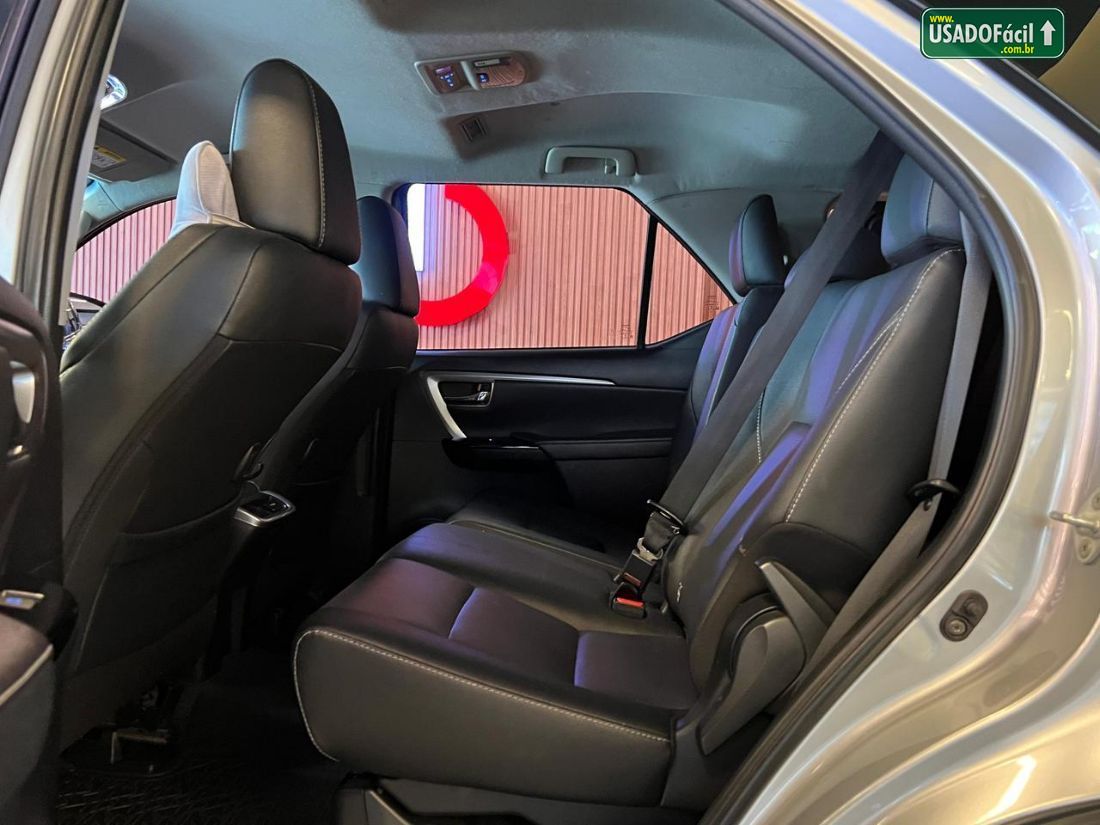 Toyota Hilux SW4 SRX 2.8 4x4 TDI Automático Diesel 2022/2022 — foto 10 de 14