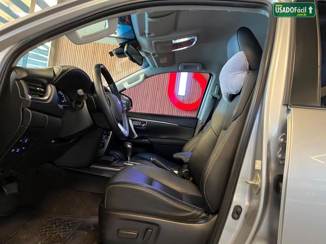 Toyota Hilux SW4 SRX 2.8 4x4 TDI Automático Diesel 2022/2022 — foto 9 de 14