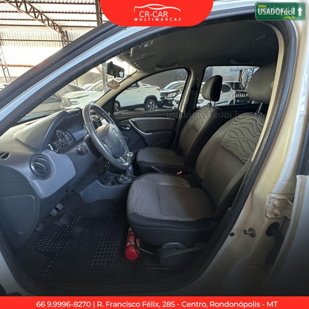 RENAULT Duster Techroad 2.0 Mecânico Hi-Flex 2013/2014 — foto 10 de 15