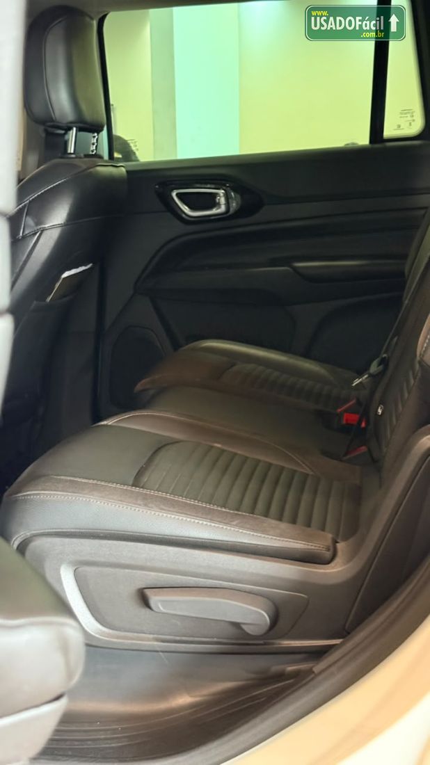 Jeep Commander Limited T270 1.3 Turbo Automático Flex 2022/2022 — foto 8 de 14