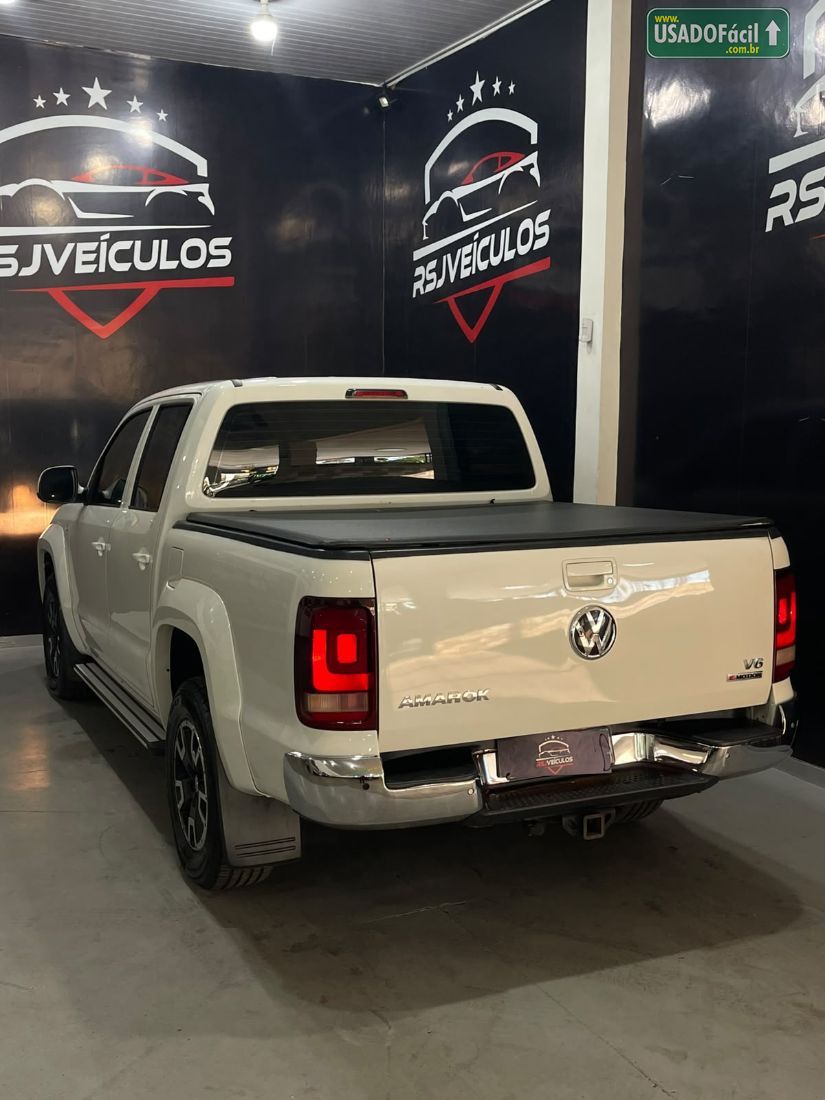 Volkswagen Amarok Comfortline 3.0 V6 4X4 TDI Automático Diesel 2022/2022 — foto 13 de 23