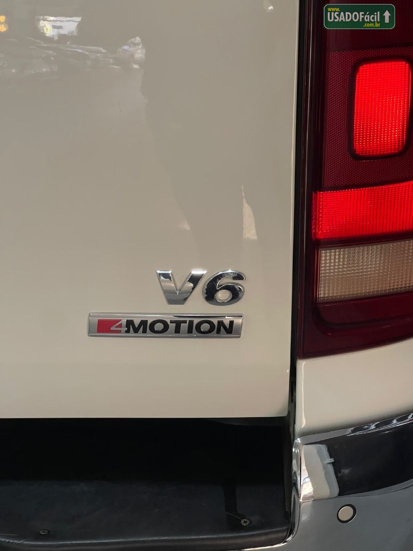 Volkswagen Amarok Comfortline 3.0 V6 4X4 TDI Automático Diesel 2022/2022 — foto 16 de 23