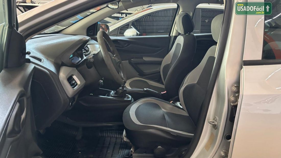 CHEVROLET/GM Onix Hatch LT 1.0 Mecânico Flex 2016/2016 — foto 5 de 7
