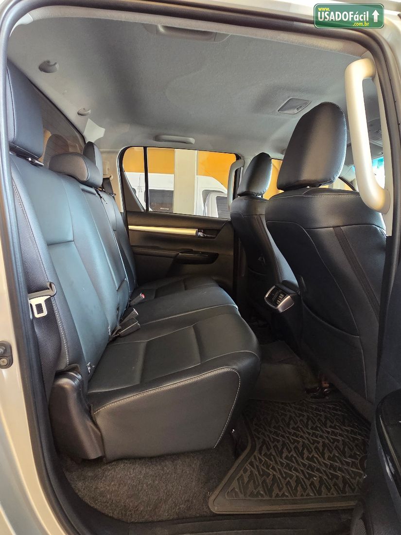 Toyota Hilux SRV CD 2.8 4x4 TDI Automático Diesel 2022/2022 — foto 11 de 13