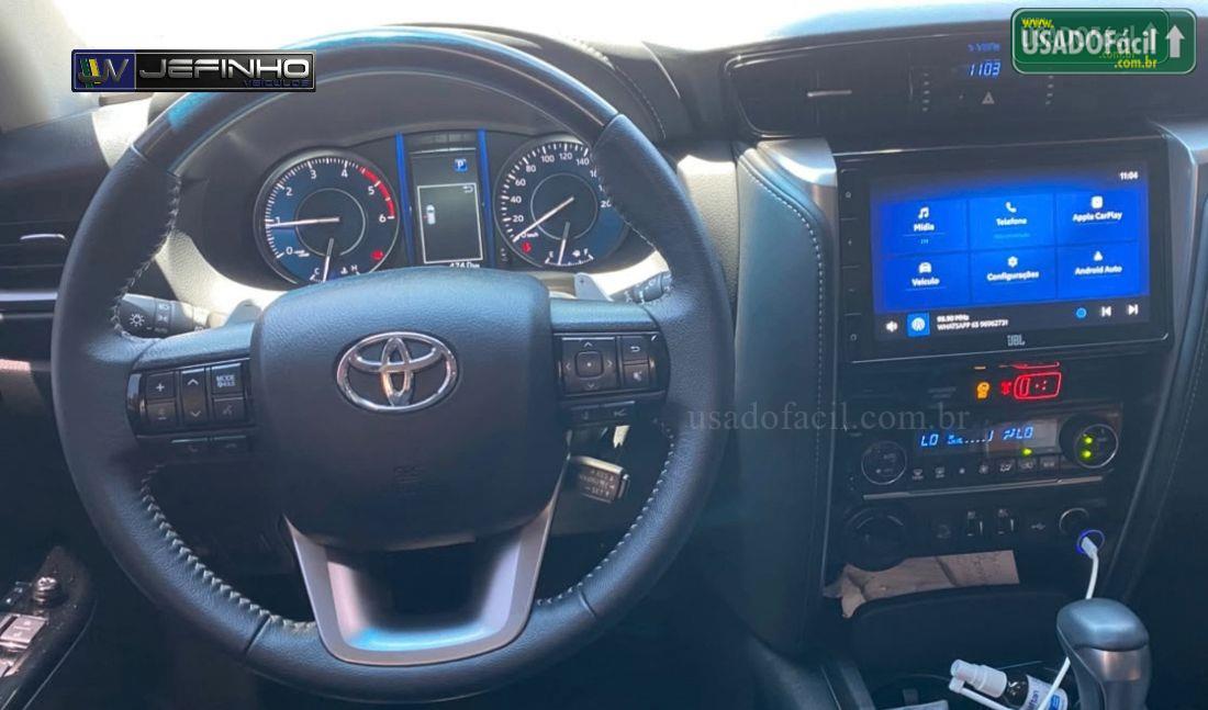 TOYOTA Hilux SW4 SRX 2.8 4x4 Turbo Automático Diesel 2025/2025 — foto 15 de 17