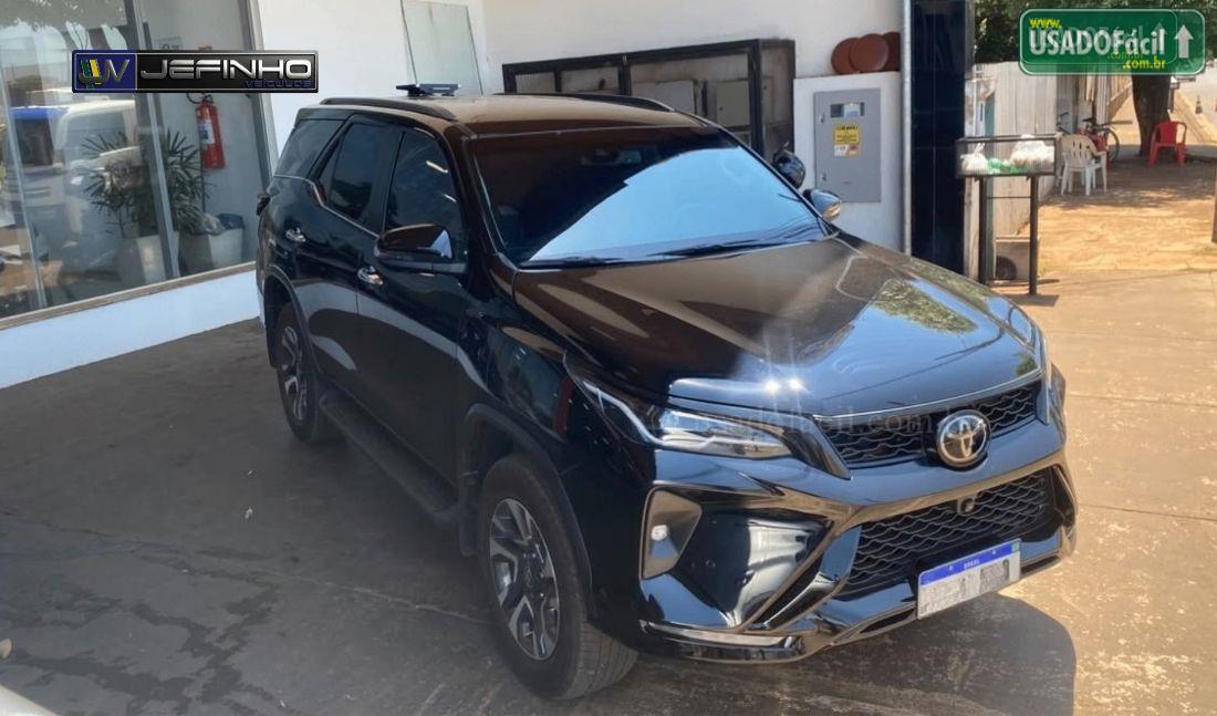 TOYOTA Hilux SW4 SRX 2.8 4x4 Turbo Automático Diesel 2025/2025 — foto 4 de 17