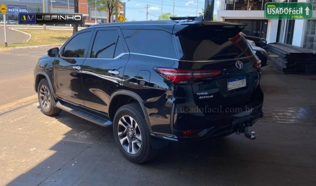 TOYOTA Hilux SW4 SRX 2.8 4x4 Turbo Automático Diesel 2025/2025 — foto 8 de 17