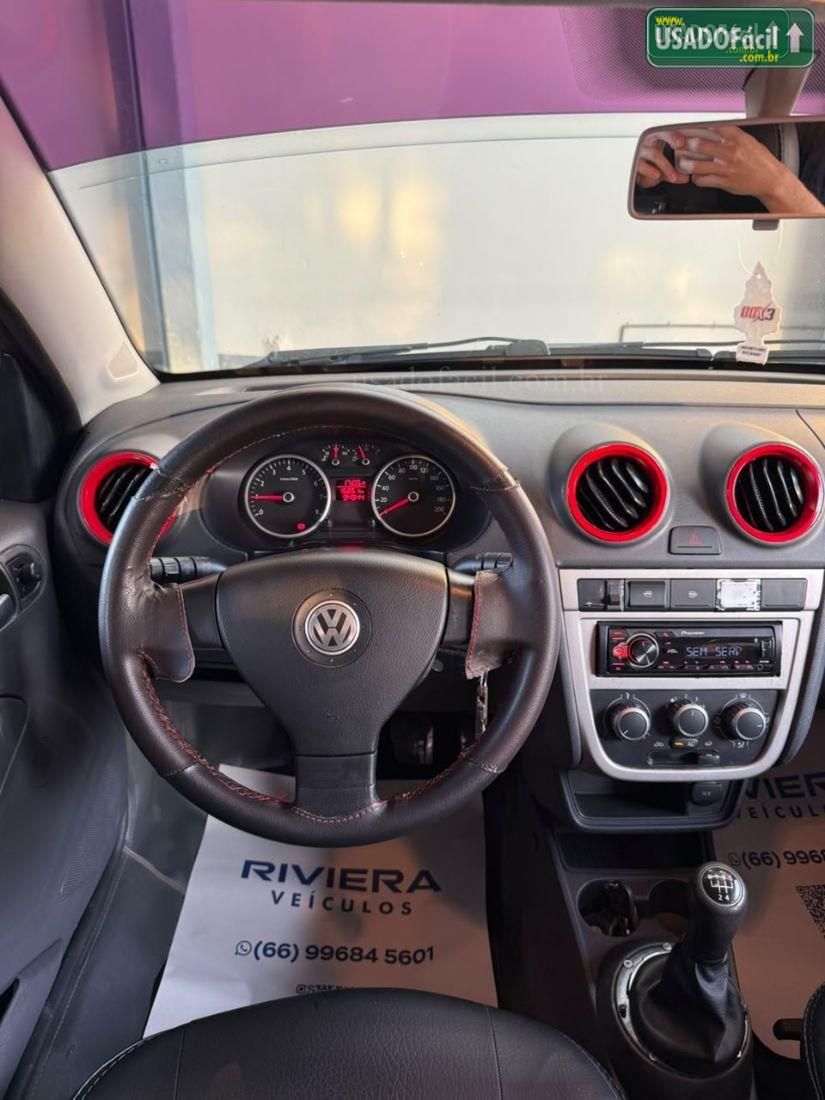 VOLKSWAGEN Voyage City 1.0 Mi Total Flex 2012/2013 — foto 8 de 12