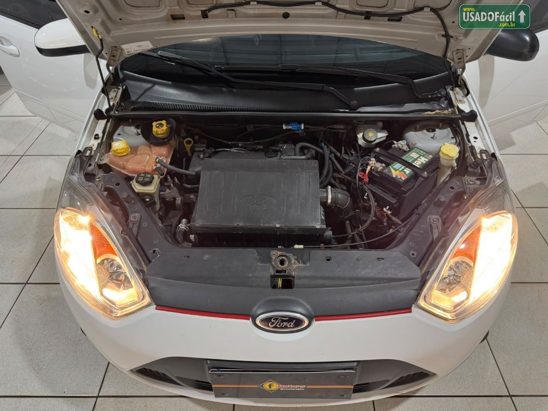 Ford Fiesta Hatch SE Mecânico 5P Flex 2013/2014 — foto 13 de 15