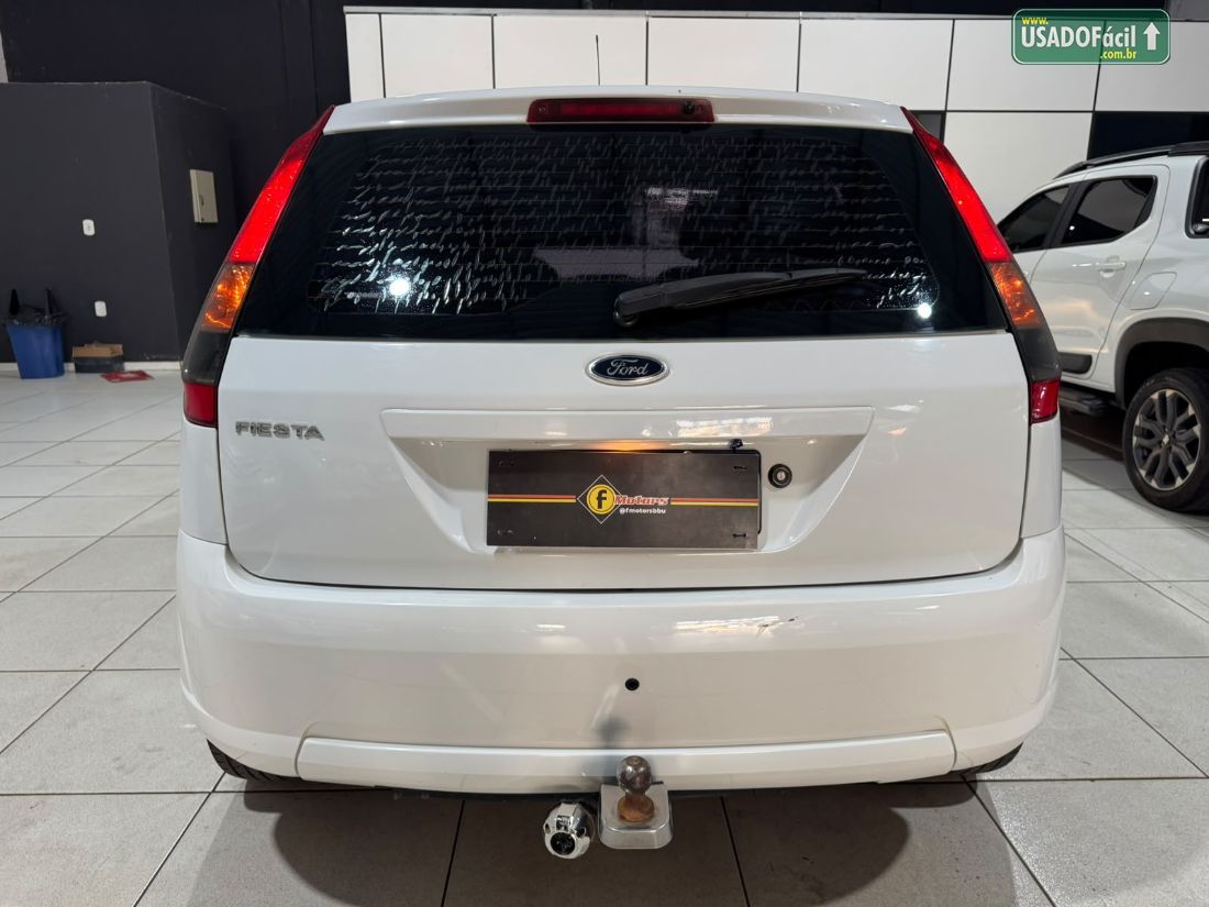 Ford Fiesta Hatch SE Mecânico 5P Flex 2013/2014 — foto 4 de 15