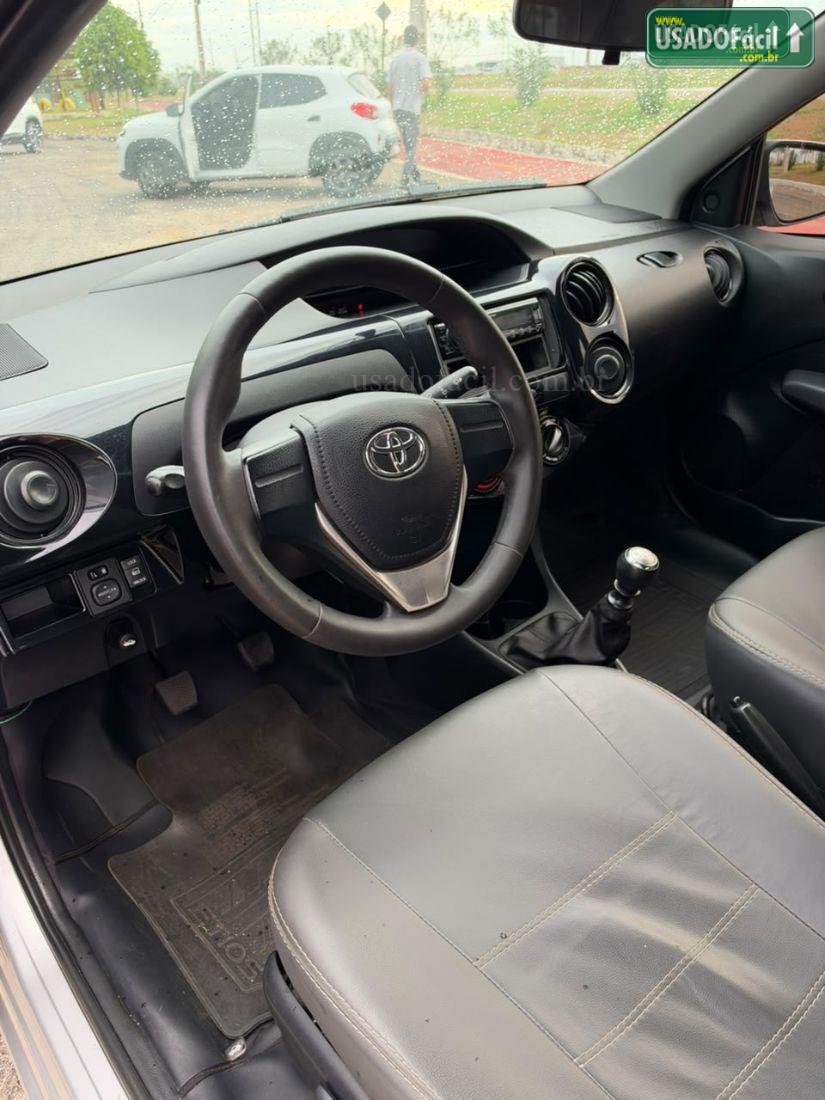 TOYOTA Etios Sedan X 1.5 Mecânico Flex 2016/2017 — foto 5 de 9