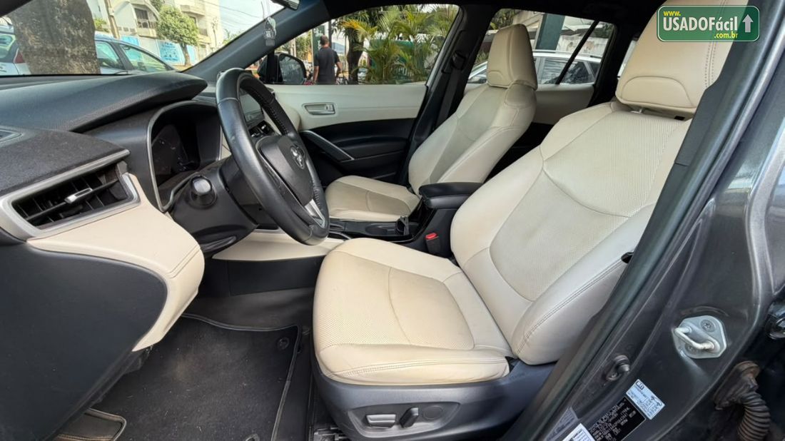 Toyota Corolla Cross XRX 1.8 Automático Híbrido 2022/2023 — foto 4 de 13