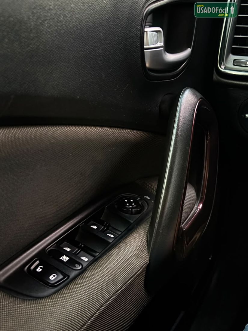 Fiat Toro Freedom 1.8 Automático Flex 2020/2021 — foto 15 de 18