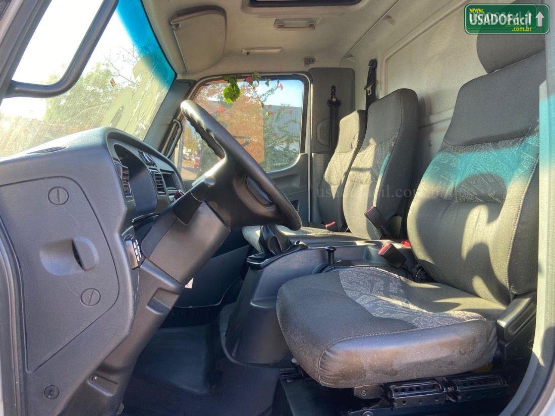 MERCEDES-BENZ mercedes Accelo 1016 2p diesel E5 2016/2016 — foto 9 de 9