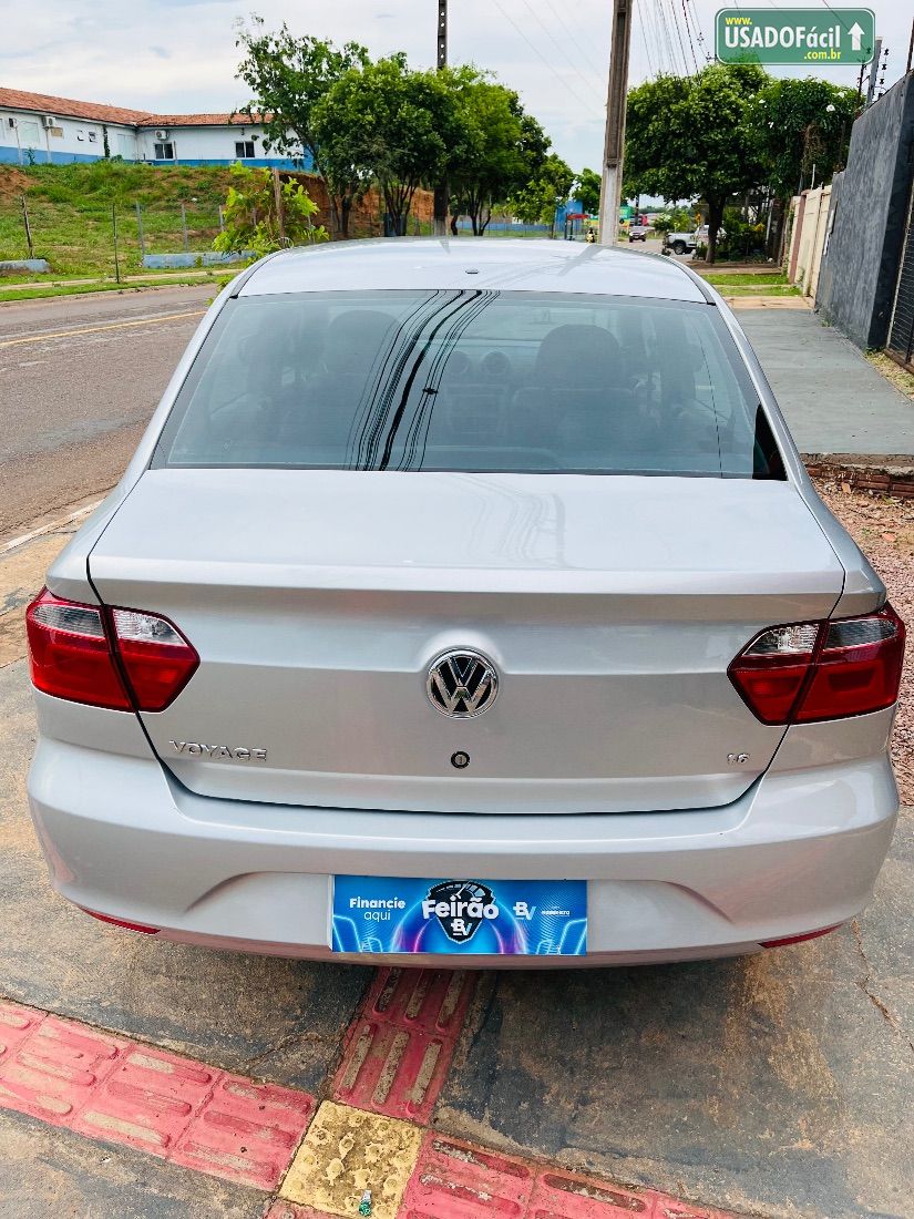 Volkswagen Voyage City 1.6 Mi Total Flex 2013/2014 — foto 5 de 11