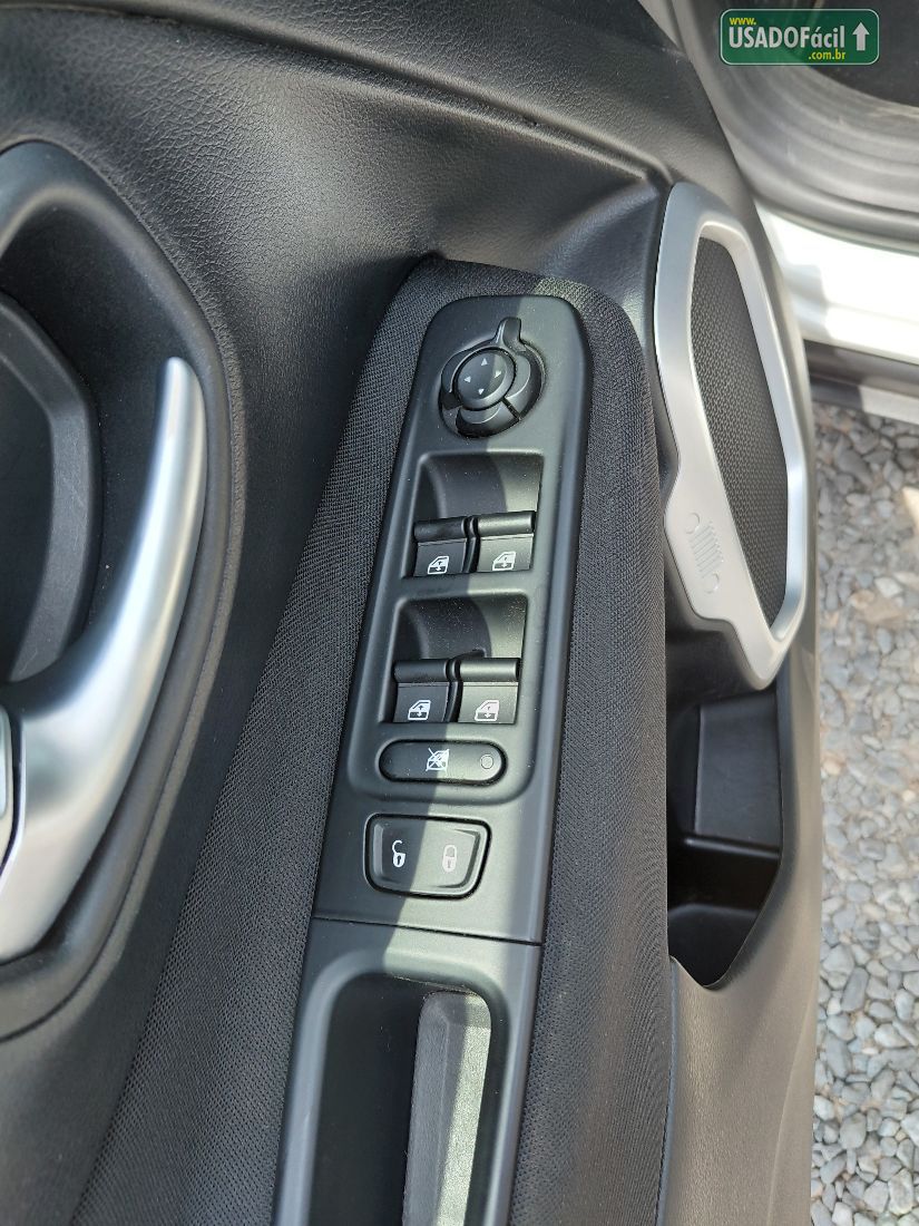 Jeep Renegade Sport 1.8 4x2 Automático Flex 2019/2019 — foto 15 de 17