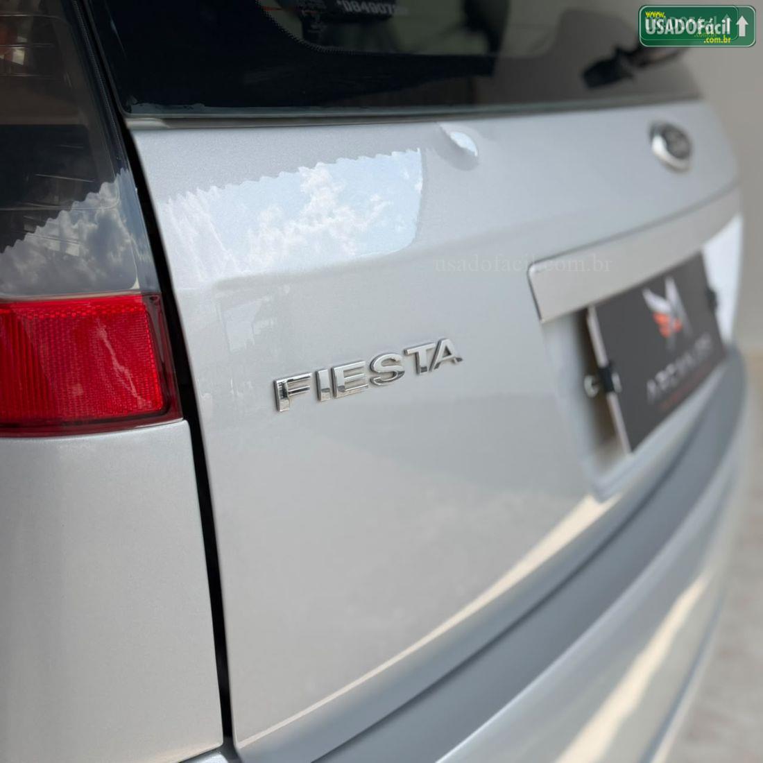 FORD Fiesta Hatch Rocam 1.6 5P Flex 2013/2013 — foto 9 de 16