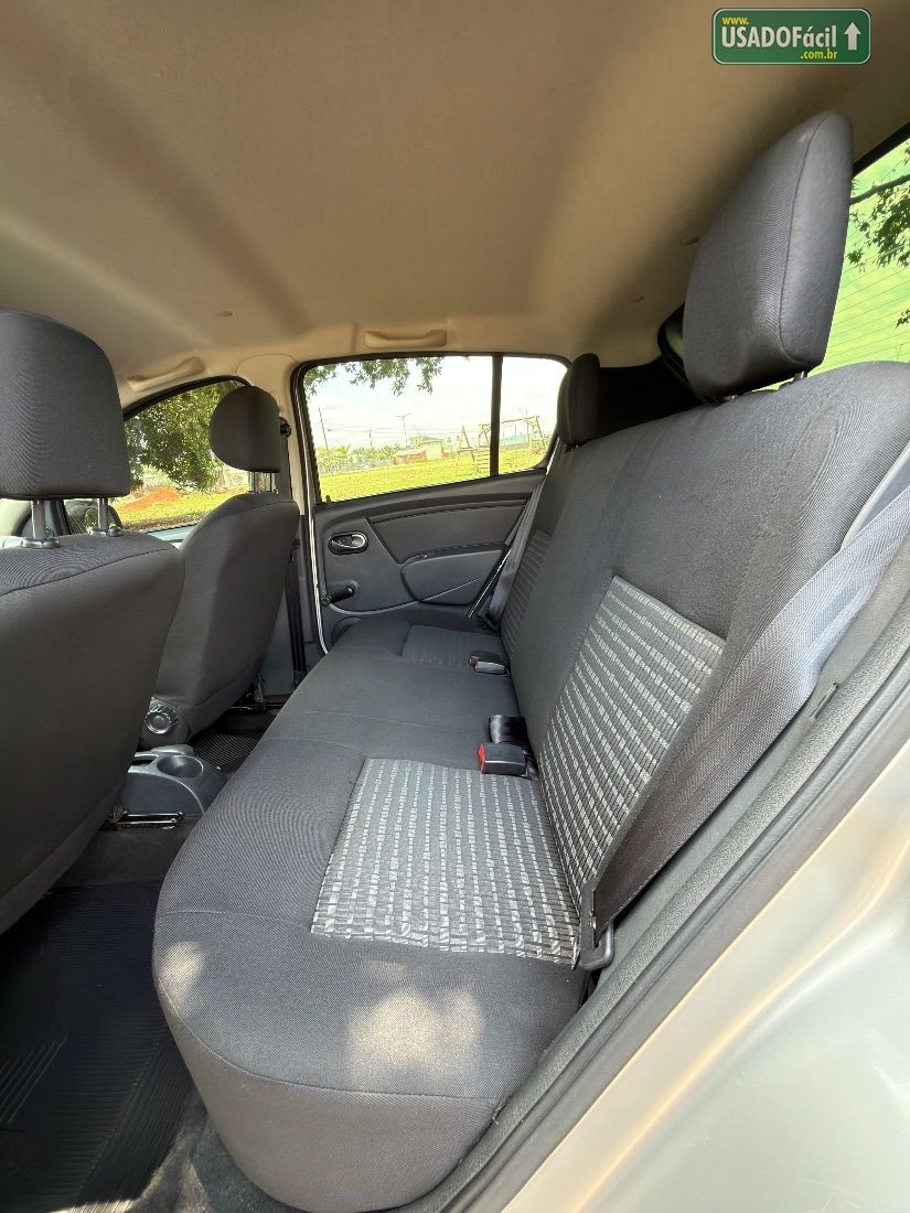 Renault Sandero Expression 1.6 Hi-Flex 5P 2014/2014 — foto 13 de 14