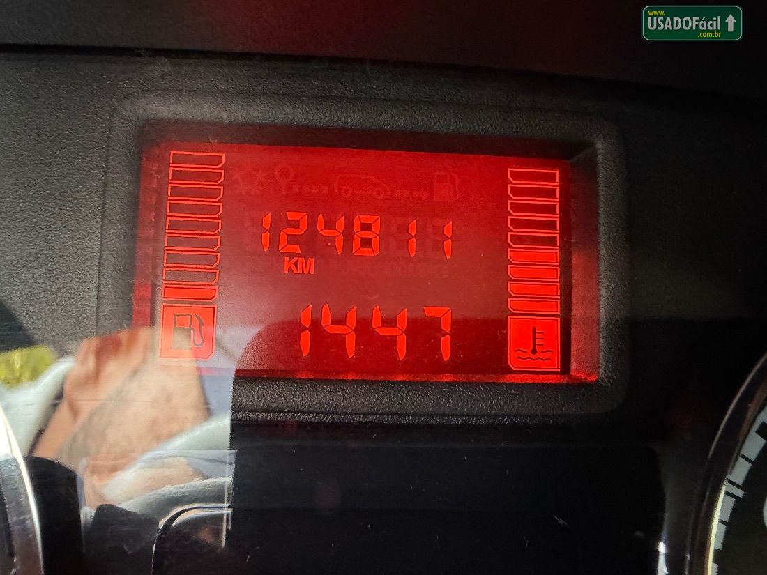 Renault Sandero Expression 1.6 Hi-Flex 5P 2014/2014 — foto 14 de 14
