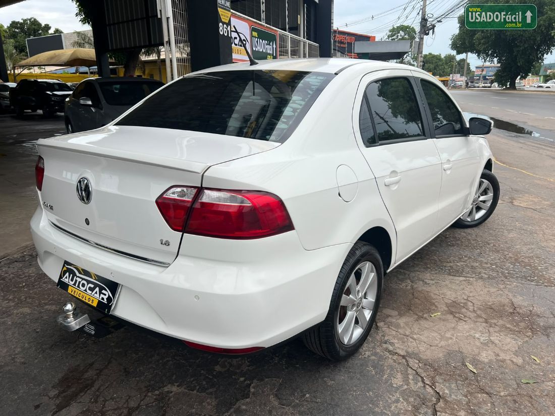 Volkswagen Voyage Highline 1.6 Mi Total Flex 2013/2014 — foto 4 de 10