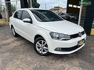Volkswagen Voyage Highline 1.6 Mi Total Flex