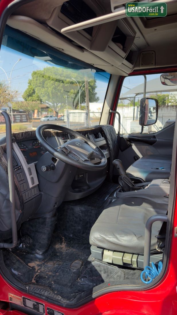 VOLVO volvo VM 270 6X2 2p diesel E5 2013/2013 — foto 5 de 7