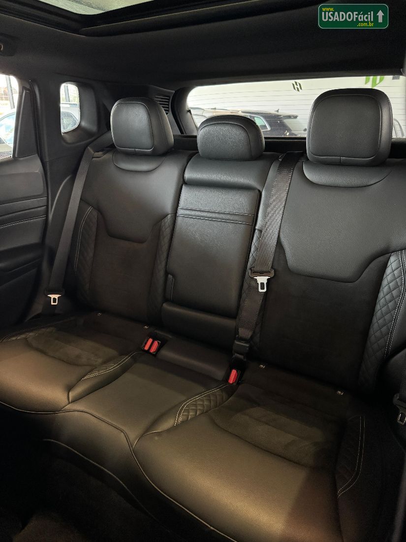 Jeep Compass Black Hurricane 2.0 4x4 Turbo Automático 2024/2025 — foto 19 de 27