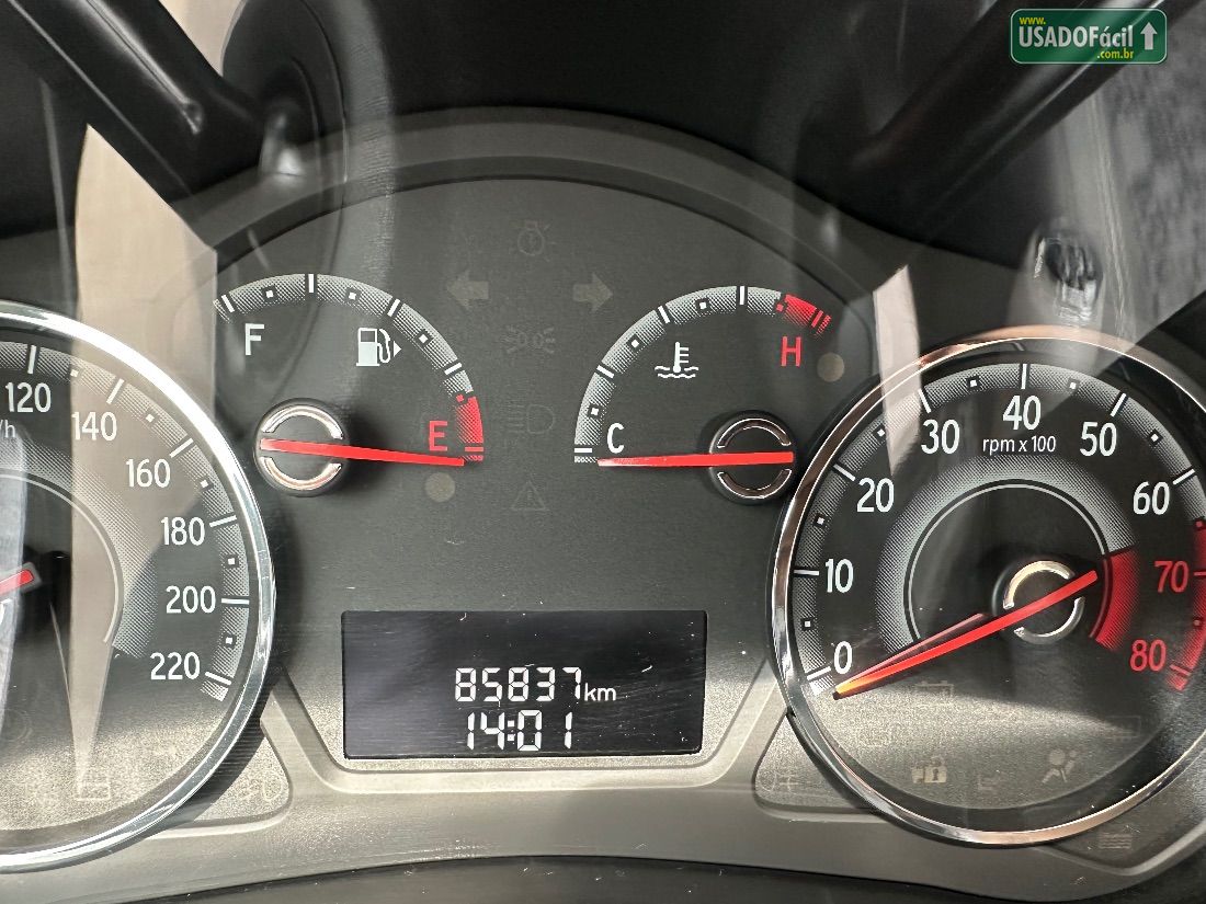 Fiat Palio Attractive 1.0 EVO Fire Flex 5P 2017/2017 — foto 9 de 10