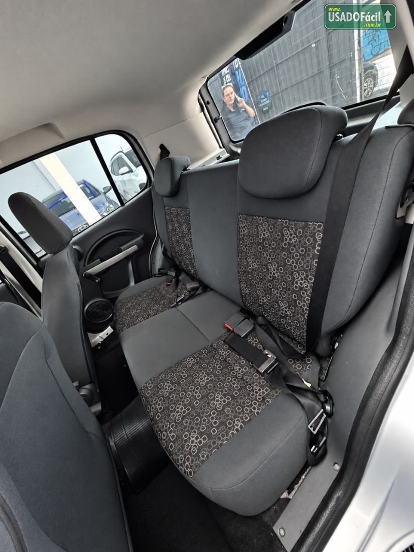 Fiat Uno Vivace 1.0 EVO Fire Flex 5P 2011/2012 — foto 6 de 16
