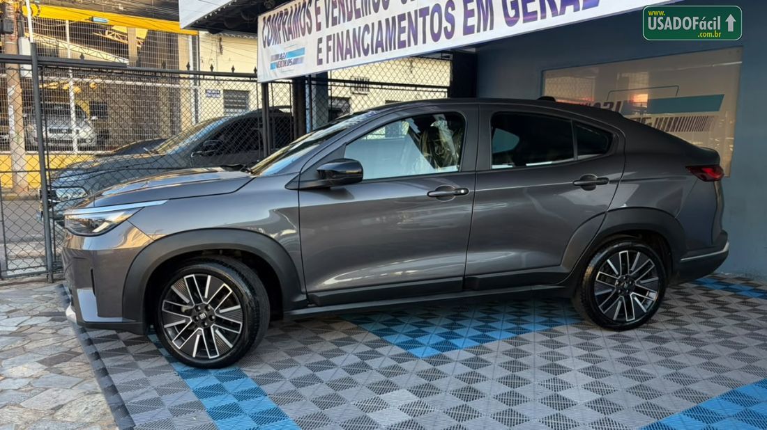 Fiat Fastback Audace 200 Turbo Automático Híbri­do 2025/2026 — foto 8 de 14