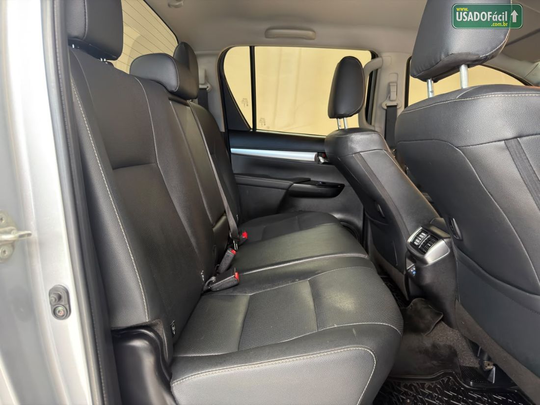 Toyota Hilux SRX CD 2.8 4x4 TDI Automático Diesel 2025/2025 — foto 16 de 18