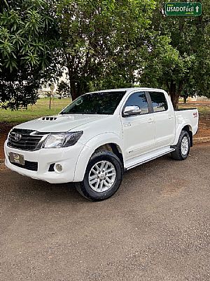 TOYOTA Hilux SRV CD D4-D 4x4 TDI Mecânico