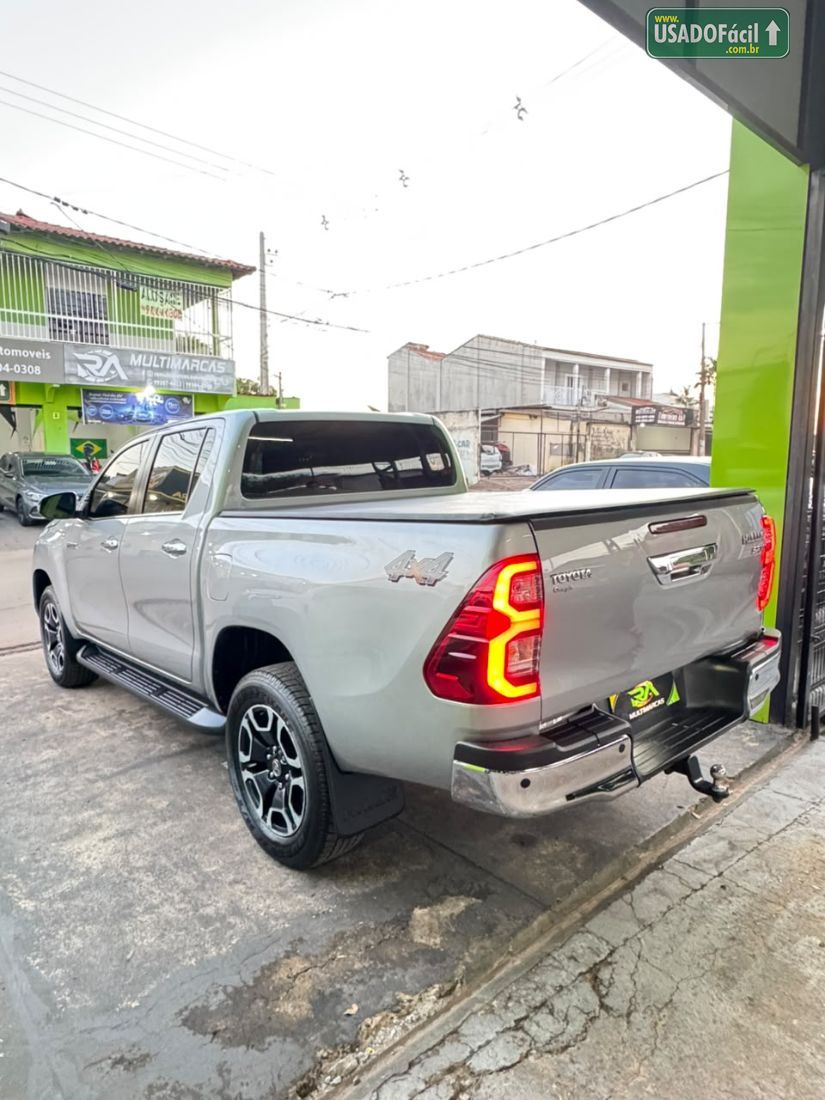 Toyota Hilux SRX CD 2.8 4x4 TDI Automático Diesel 2023/2023 — foto 19 de 20