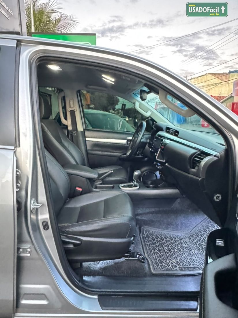 Toyota Hilux SRX CD 2.8 4x4 TDI Automático Diesel 2023/2023 — foto 8 de 20