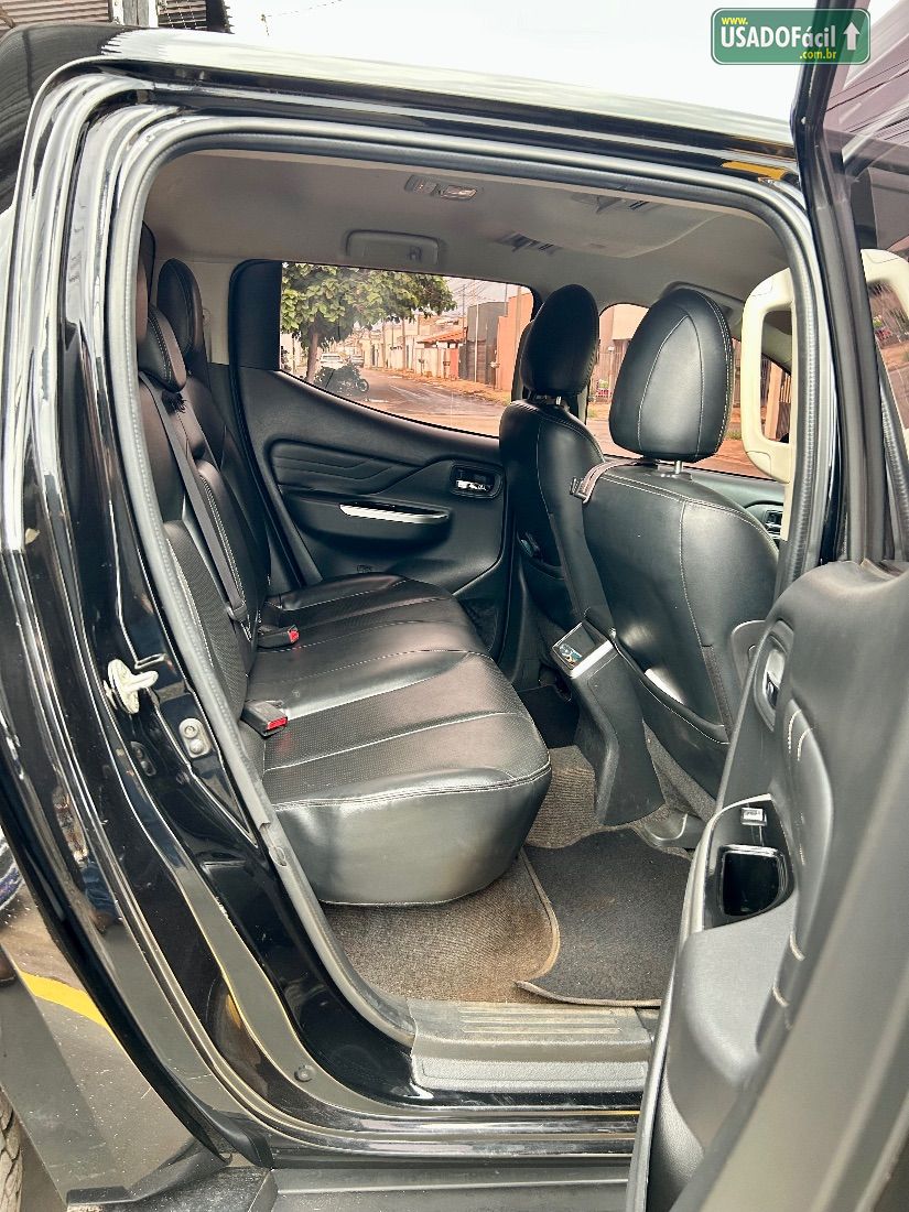 Mitsubishi L200 Triton Sport HPE CD 2.4 4x4 Automático Diesel 2021/2022 — foto 12 de 18