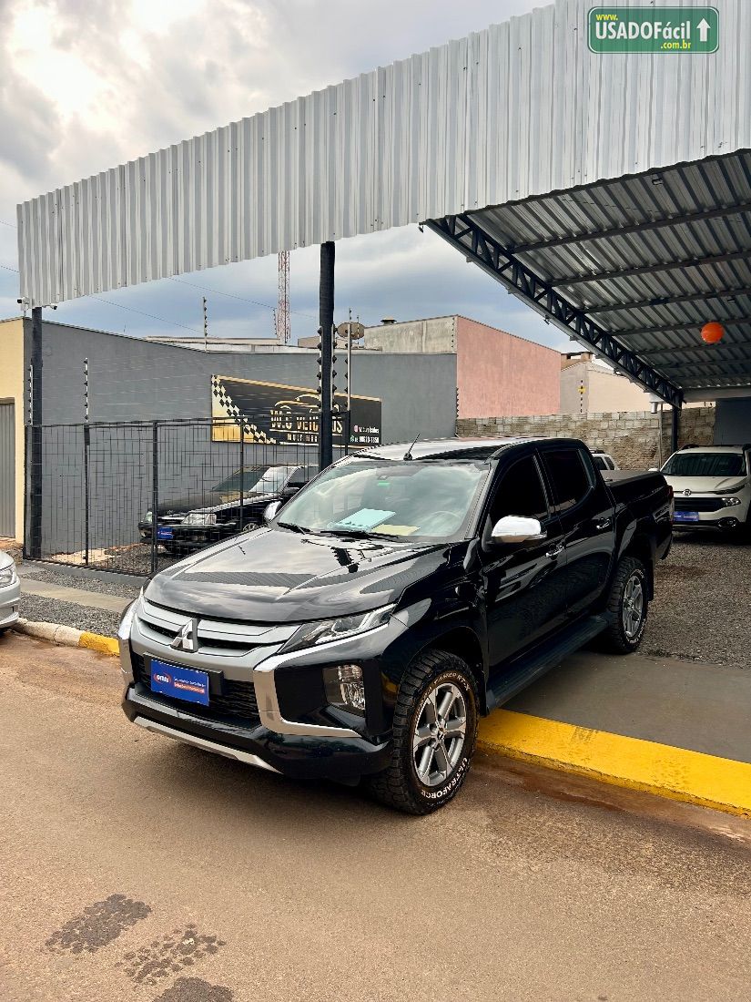 Mitsubishi L200 Triton Sport HPE CD 2.4 4x4 Automático Diesel 2021/2022 — foto 3 de 18