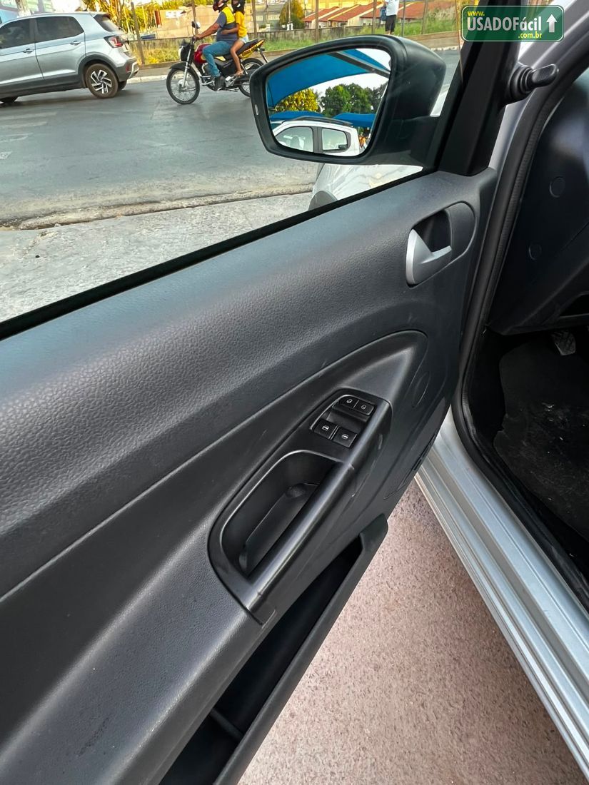 Volkswagen Saveiro Robust 1.6 Total Flex 2023/2024 — foto 7 de 10
