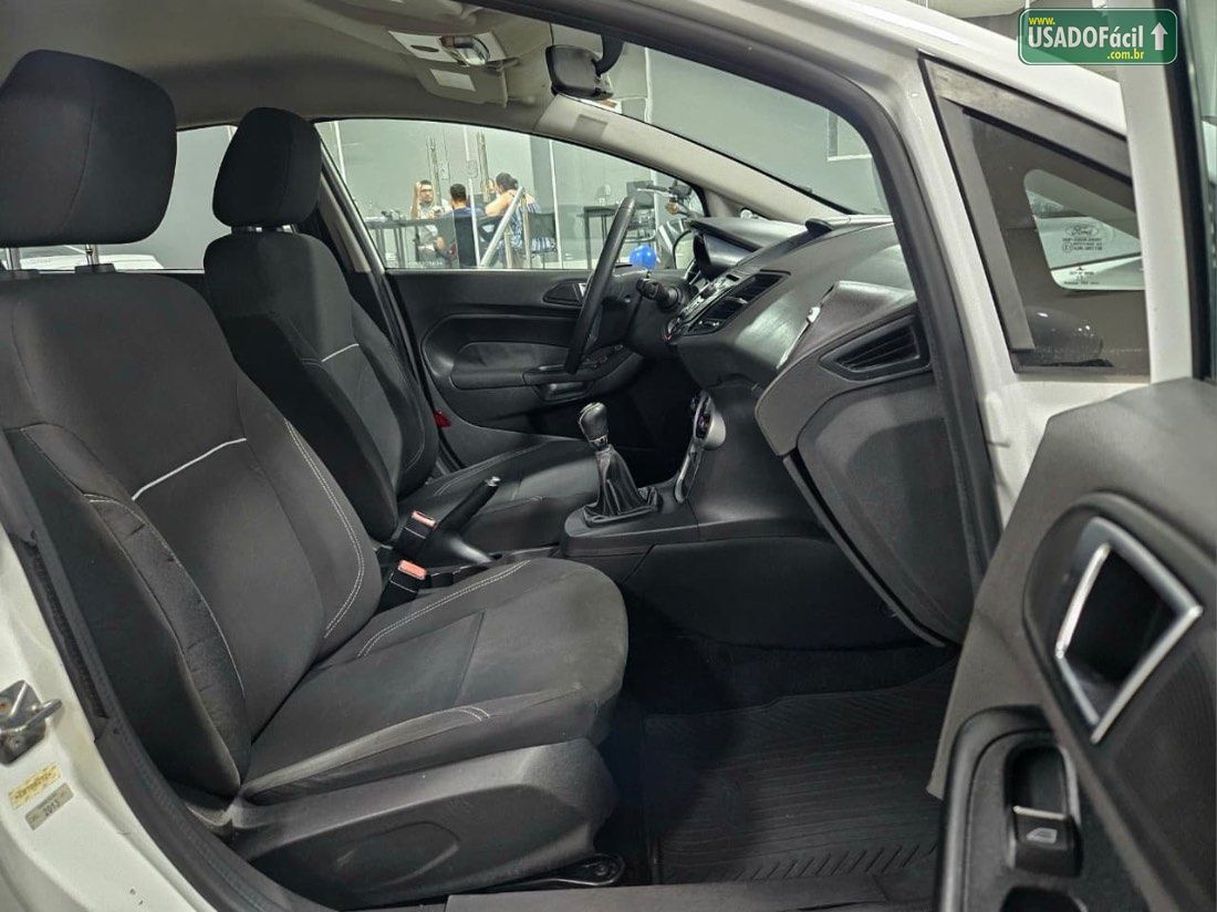 Ford Fiesta Hatch SE 1.6 4P Flex 2013/2014 — foto 10 de 17