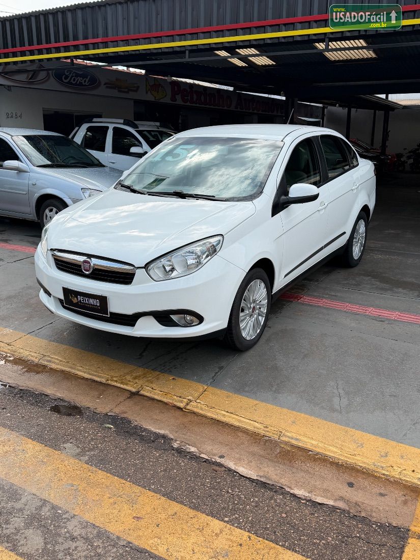 Fiat Grand Siena Essence 1.6 Flex 2014/2015 — foto 2 de 7