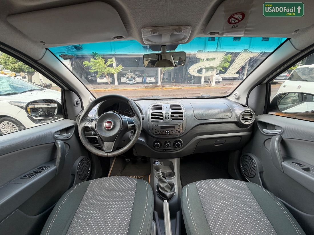 Fiat Grand Siena Essence 1.6 Flex 2014/2015 — foto 6 de 7
