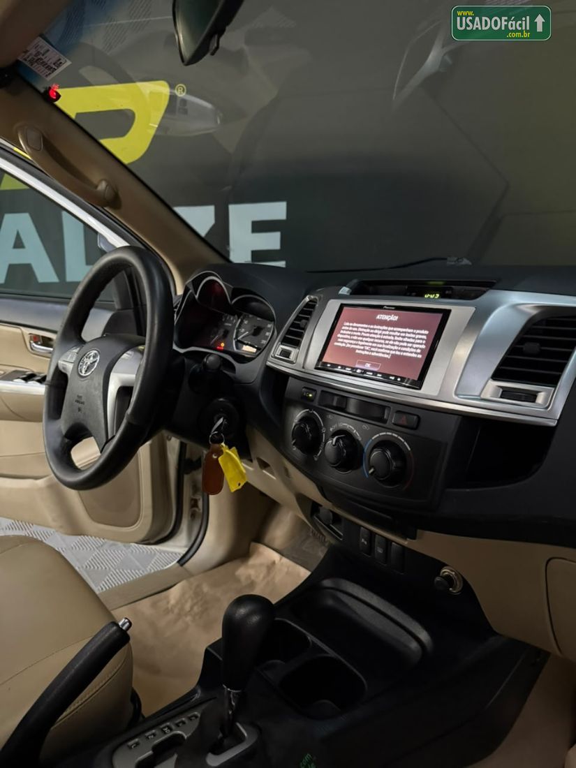 Toyota Hilux SW4 SR 2.7 4X2 Flex Automático 2015/2015 — foto 11 de 12