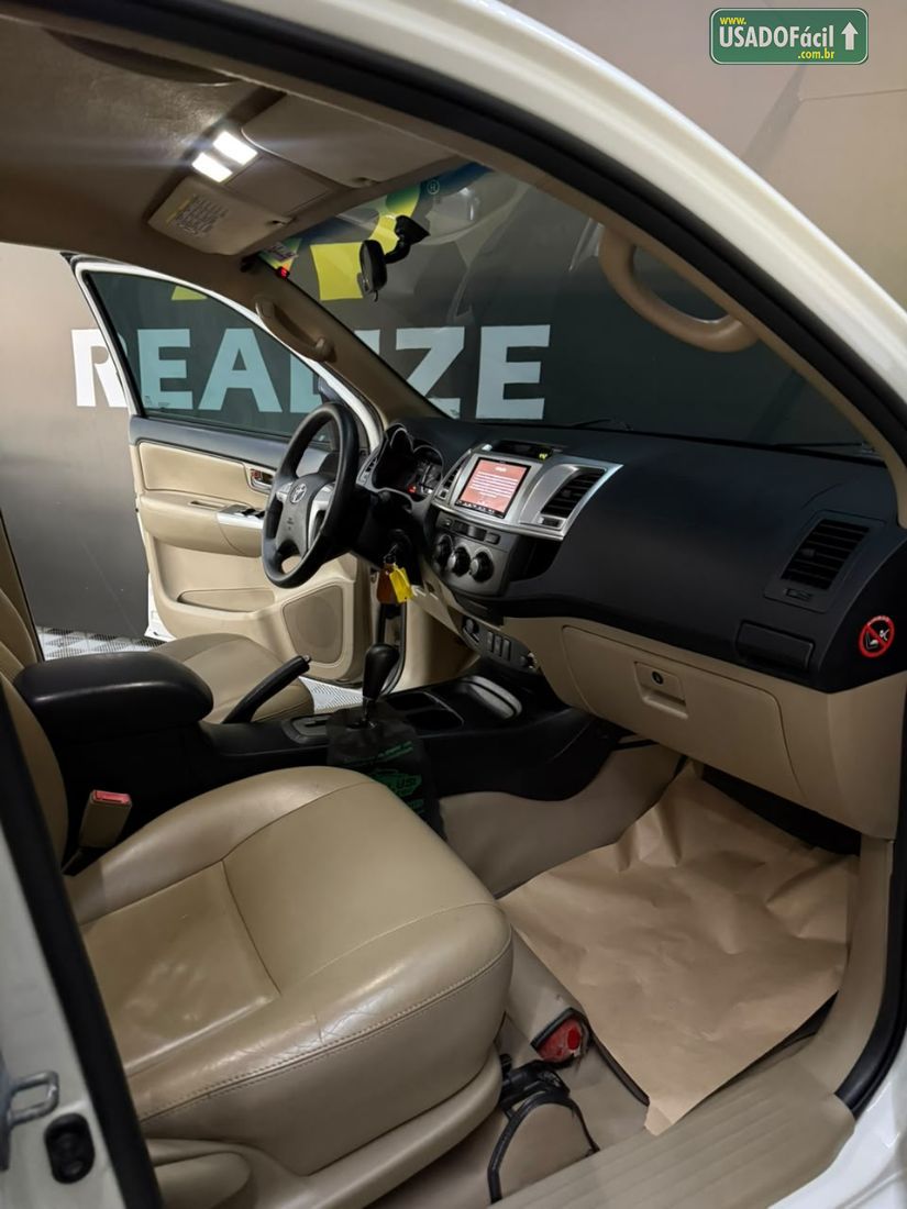 Toyota Hilux SW4 SR 2.7 4X2 Flex Automático 2015/2015 — foto 12 de 12