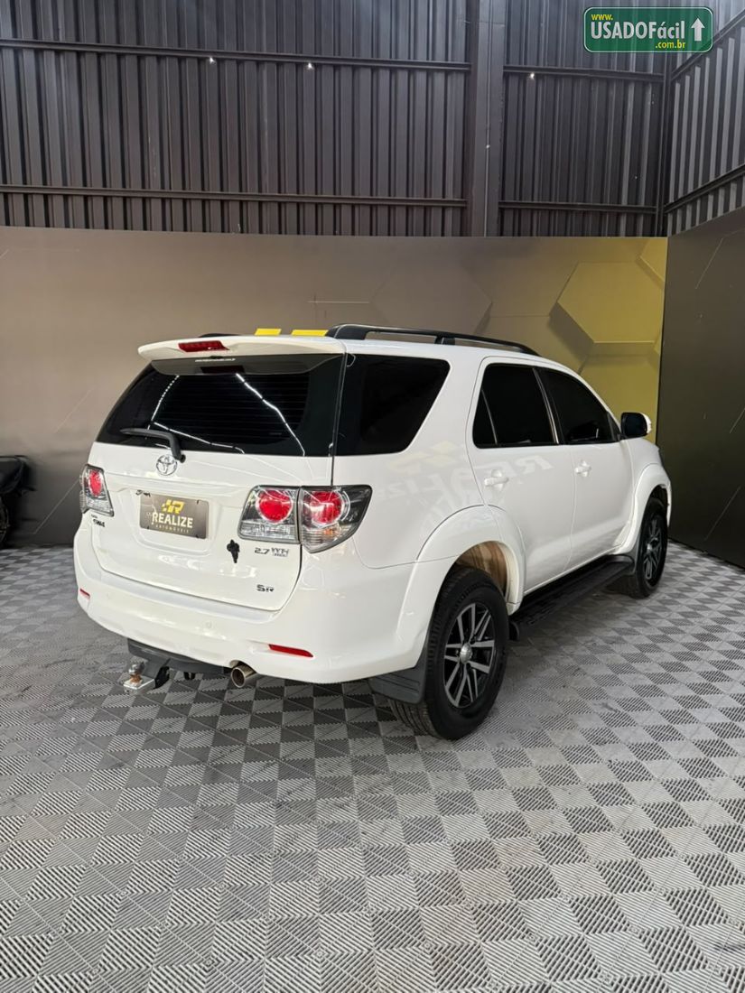 Toyota Hilux SW4 SR 2.7 4X2 Flex Automático 2015/2015 — foto 4 de 12